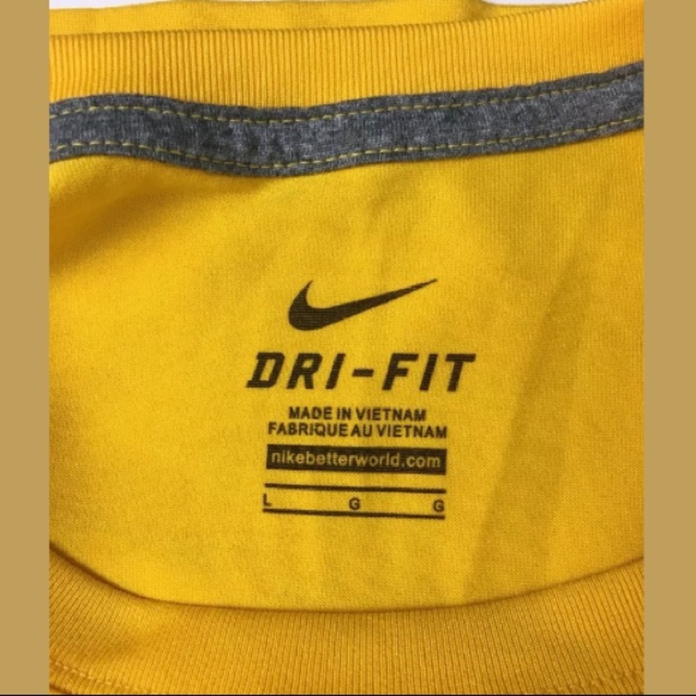 SOLD Nike Dri-Fit Iowa Hawkeyes Go Hawks Shirt - Picture 4 of 5